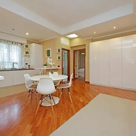 Apartment Lucky Domus Tuscolano Rome