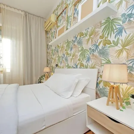 Apartment Lucky Domus Tuscolano *