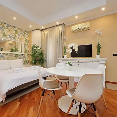 Apartment Lucky Domus Tuscolano