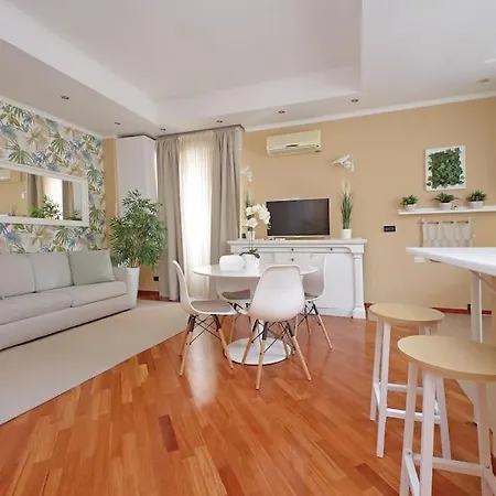 Apartment Lucky Domus Tuscolano Rome