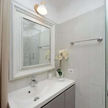 Lucky Domus Tuscolano Apartman Róma